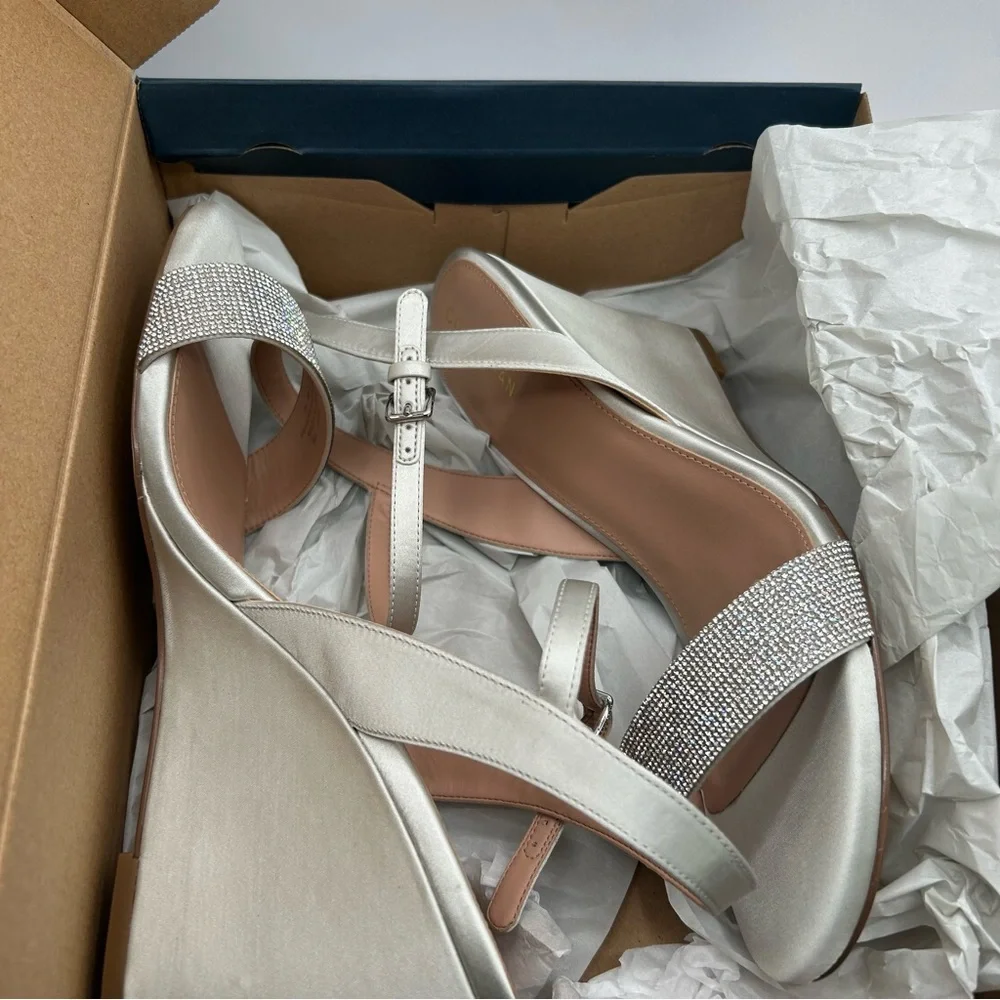 New Cole Haan women’s Josie wedge sandals crystal/gray satin 11 B